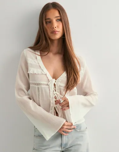 Nelly   Hvit   Lace Insert Blouse