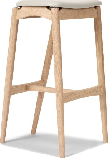 Sibast Furniture No 7 Barkrakk 65 Ryggløs Hvit Oljet Eik/Silke Lysegrå Sibast Furniture No 7 Barkrakk 65 Ryggløs Hvit Oljet Eik/Silke Lysegrå