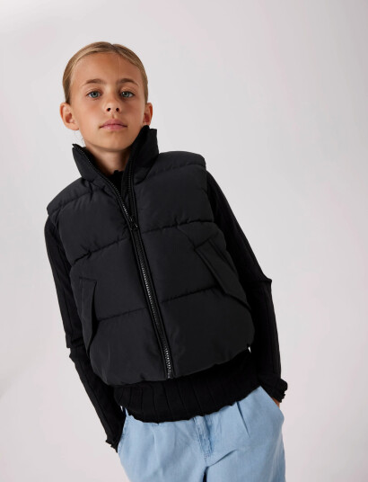 name it Nkfmole Vest Pb - Black - 134