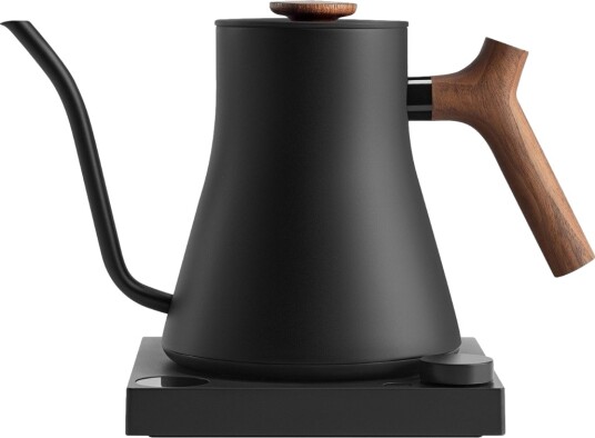 Fellow Stagg EKG PRO Vannkoker 0,9L Matt Svart med Valnøtt Håndtak