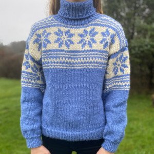 Nordisk Sweater by Knit by Nees  Garnpakke til Nordisk Sweater str. S  Small