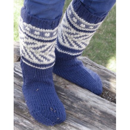 Little Adventure Socks by DROPS Design Sokker Strikkeoppskrift str 22 37