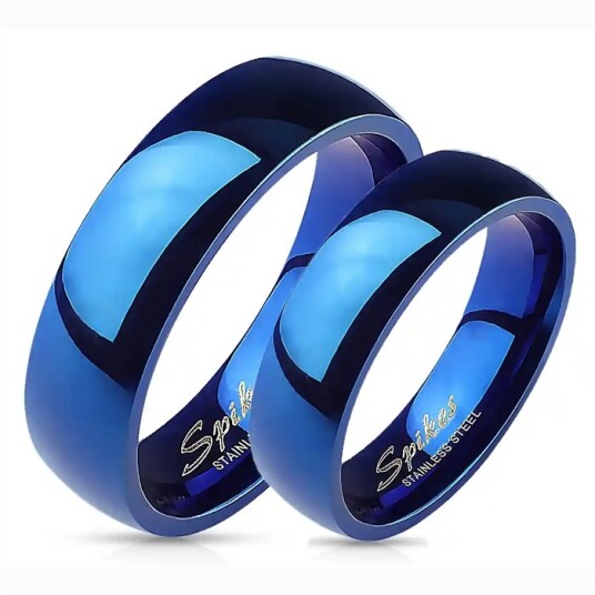 Blå skinnende ring i IP bluecoat . Blå skinnende ring i IP bluecoat .