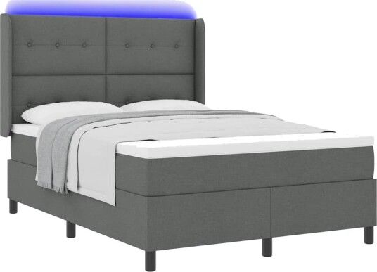 Boksvange Seng med Madrass & LED Mørkegrå 160x200 cm Stoff