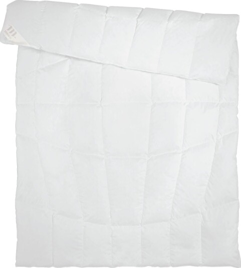 ERWIN M. Helårsdyne Star med ekstra quilting; 140x200 cm BxL; Hvit ERWIN M. Helårsdyne Star med ekstra quilting; 140x200 cm BxL; Hvit
