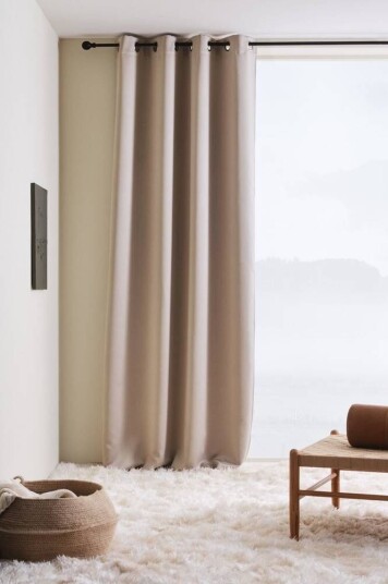 Jotex KYLIE gardin med maljer - 1 lengde Beige 1716681-05-250 1716681-04-160 Jotex KYLIE gardin med maljer - 1 lengde Beige 1716681-05-250 1716681-04-160