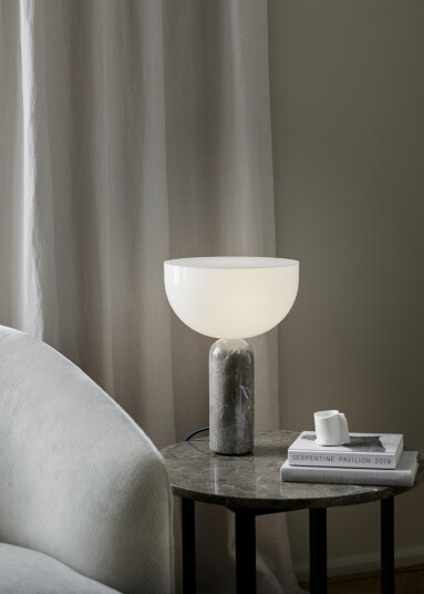 New Works Kizu bordlampe - Gris du Marais Marble - S New Works Kizu bordlampe - Gris du Marais Marble - S