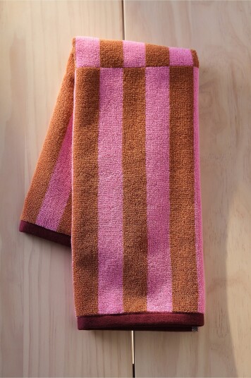 Jotex Håndkle 50x70 Cm Rosa stripe TRINE Kjøp Håndklær hos Jotex Jotex Håndkle 50x70 Cm Rosa stripe TRINE Kjøp Håndklær hos Jotex