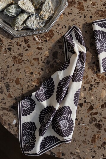 Jotex Serviett 2pakke svart/beige SHELLY 21768330193