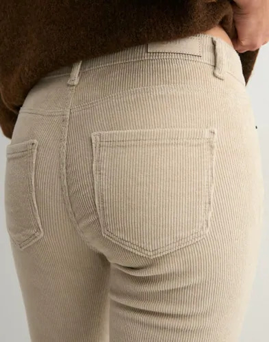 Only Beige Onlmary Global Mid Cord Flared Pnt