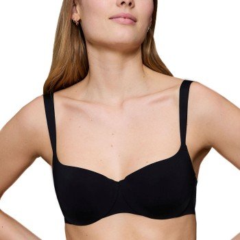 Triumph BH Body Make Up Illusion Balconette Bra Svart D 90 Dame Triumph BH Body Make Up Illusion Balconette Bra Svart D 90 Dame