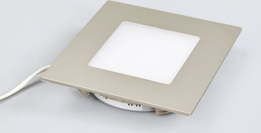 Hera Enkeltlampe FQ 68 LED 68 LED Aluminium / grå / sink Stue / spisestue Kunststoff Moderne Innfelt møbelbelysning