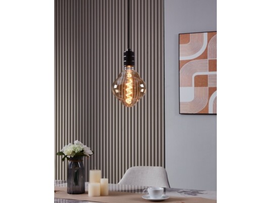 Eglo E27 Led Cl150 Amberfarvet Dekorationspære Med Spiral Og Varmt Hvidt Lys Eglo E27 Led Cl150 Amberfarvet Dekorationspære Med Spiral Og Varmt Hvidt Lys