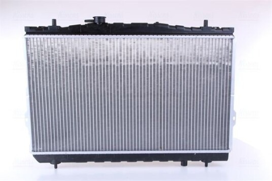 Radiator NISSENS 67489