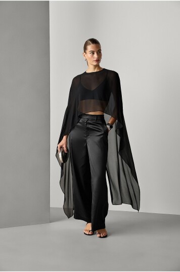 Joelle Cape i chiffon Svart