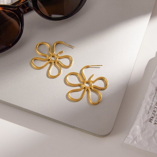 Céleste Earrings Néréline 18K Gold Céleste Earrings Néréline 18K Gold