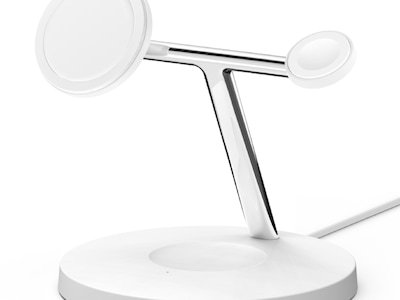 Belkin BoostCharge Pro 3-i-1 15W Trådløs ladestasjon (hvit)