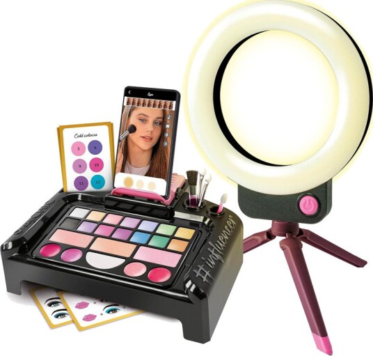Crazy Chic Beauty Influencer 16653