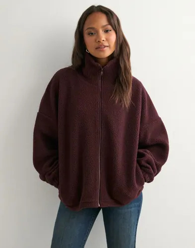 Nelly Rød Cozy Teddy Zip Sweat