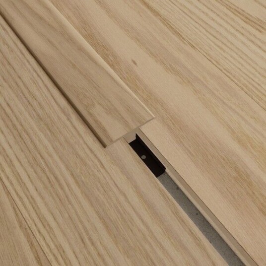 North Wood Overgangslist Finert Med Brakett Eik T: 3mm B: 48mm L: 2420mm Natur