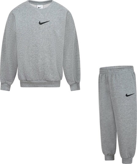 Nike Joggedress Collegegenser/Joggebukse Grey Heather Nike 4 år 104 Joggedress Grå Nike Joggedress Collegegenser/Joggebukse Grey Heather Nike 4 år 104 Joggedress Grå