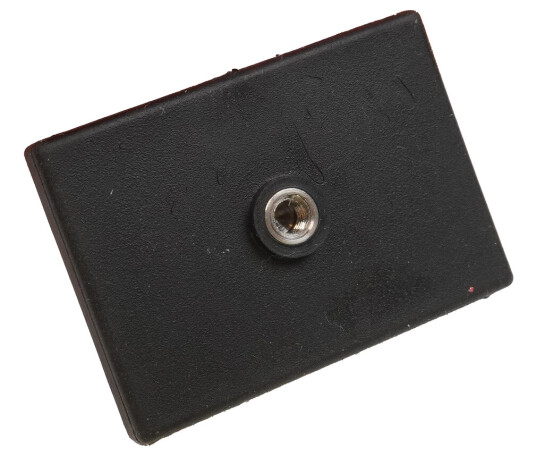 Rektangulær gummiert magnet 1 x M4 Med 1 x M4 bolthull 8,5kg styrke