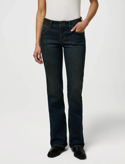 Wrangler Low Rise Bold Boot - Navy - 28 x 32 Wrangler Low Rise Bold Boot - Navy - 28 x 32