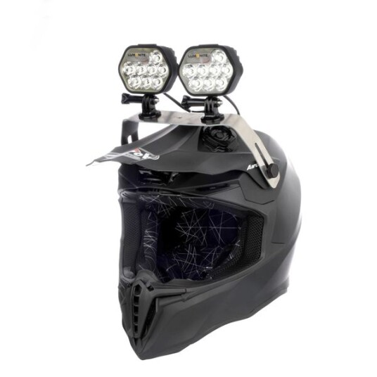 Snøscooter /hjelmlykt LUMONITE Leader 6838 lm / Oppladbar 2 lykter inkl. batteri og hjelmfeste 13676 lm Snøscooter /hjelmlykt LUMONITE Leader 6838 lm / Oppladbar 2 lykter inkl. batteri og hjelmfeste 13676 lm
