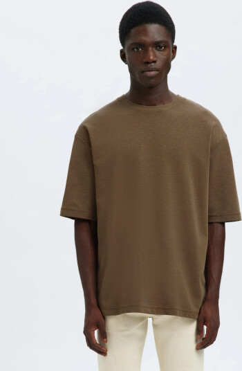 Selected Slhlooseoscar Ss O Neck Tee Noos Brown M