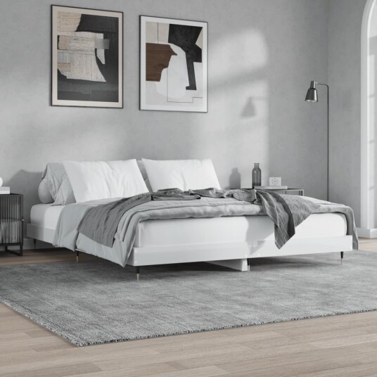 vidaXL Sengeramme høyglans hvit 140x200 cm konstruert tre