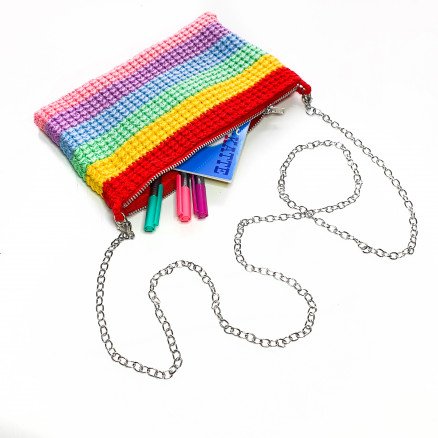 Rainbow Clutch av Rito Krea Veske Hekleoppskrift 22x14cm Rainbow Clutch av Rito Krea Veske Hekleoppskrift 22x14cm