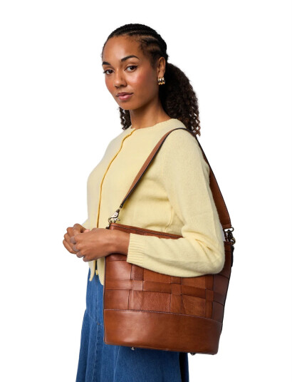 RE:DESIGNED EST 2003 Noor Big Brown ONE SIZE RE:DESIGNED EST 2003 Noor Big Brown ONE SIZE