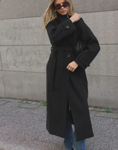 Nelly Svart Warm Trench Coat