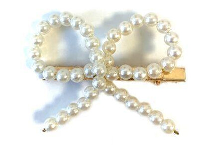 Pretty Pearly Bow Pretty Pearly Bow