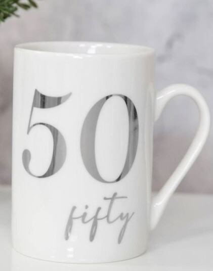 50 ÅR    Kopp i Porselen med Sølvfarget Tekst i Gaveeske 325 ml