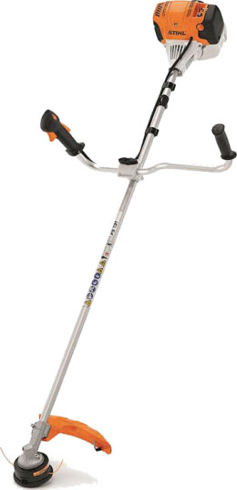 Ryddesag STIHL FS 131 inkl Sele og Tre Skjæreutstyr