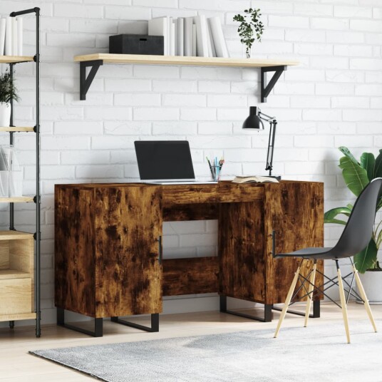 vidaXL Skrivebord røkt eik 140x50x75 cm konstruert tre vidaXL Skrivebord røkt eik 140x50x75 cm konstruert tre
