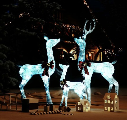 vidaXL Reinsdyrfamilie julepynt hvit og sølv 201 LED vidaXL Reinsdyrfamilie julepynt hvit og sølv 201 LED