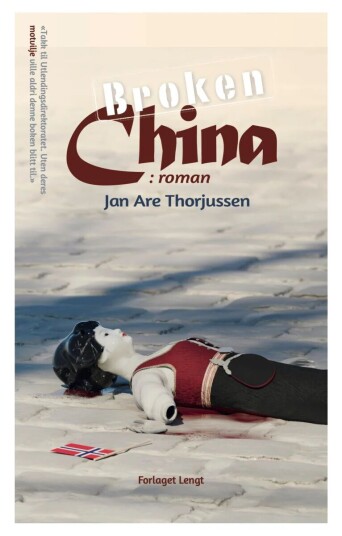 Broken China Av Jan Are Thorjussen