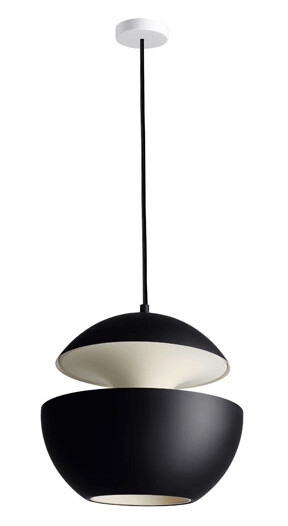 Here Comes The Sun Taklampe Sort & Hvit Ø35 cm Here Comes The Sun Taklampe Sort & Hvit Ø35 cm