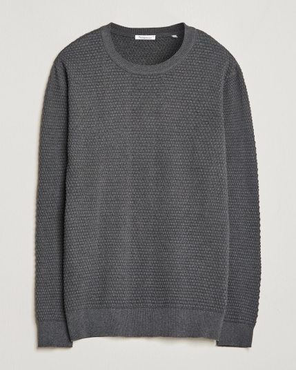 KnowledgeCotton Apparel Vagn Bubble Knit Cotton Crew Neck Dark Grey Me KnowledgeCotton Apparel Vagn Bubble Knit Cotton Crew Neck Dark Grey Me