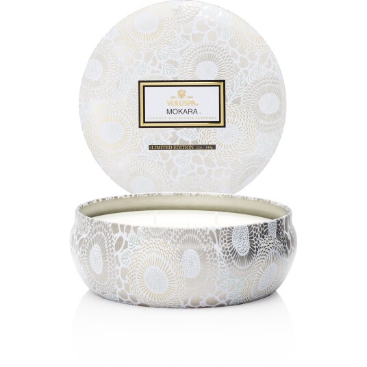 Voluspa Mokara Japonica 3-Wick in Decorative Tin 40h 340 g Voluspa Mokara Japonica 3-Wick in Decorative Tin 40h 340 g