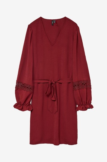 Vero Moda Curve Kjole vmcAlva Lace LS Short Dress Wvn Boo Rød