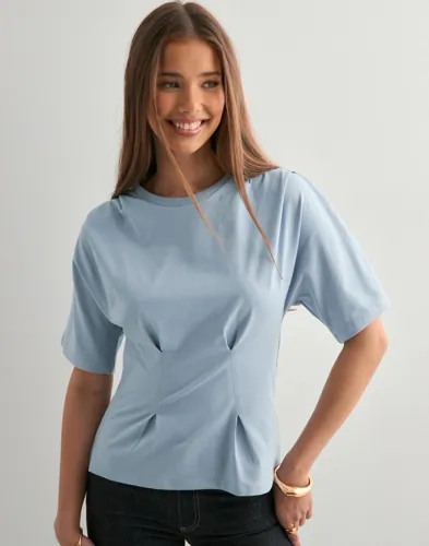 Nelly   Blå   Waist Focus Tee