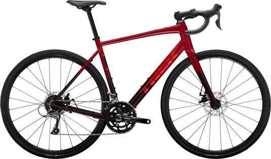 Trek Domane Al 2 Landeveissykkel Gen 4 Crimson To Dark Carmine Fade 49 cm // 156-163 cm Trek Domane Al 2 Landeveissykkel Gen 4 Crimson To Dark Carmine Fade 49 cm // 156-163 cm