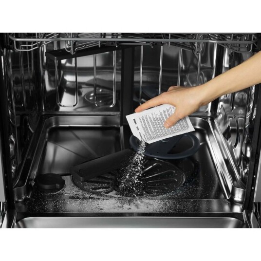Electrolux M2GCP600 Clean & Care 3-i-1 for vaskemaskiner og oppvaskmaskiner 6 poser Electrolux M2GCP600 Clean & Care 3-i-1 for vaskemaskiner og oppvaskmaskiner 6 poser