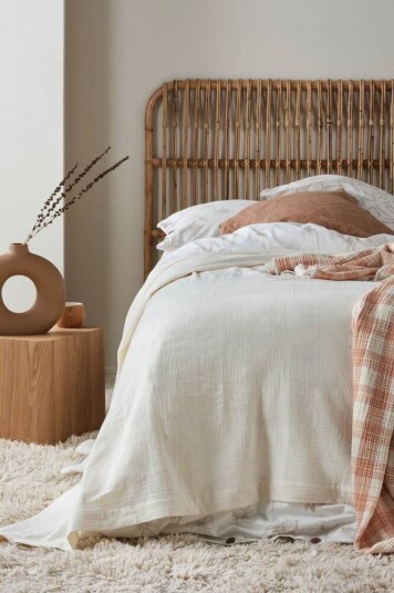 Jotex LILIA sengeteppe - enkeltseng 180x260 cm økologisk Naturhvit 1683780-02-0 1668162-04-24