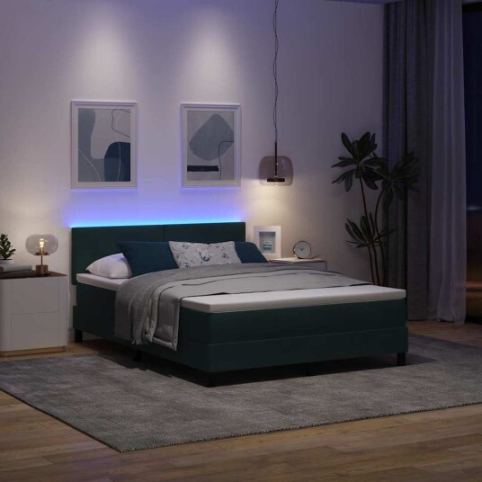  Box Spring Seng med Madrass & LED Mørkegrønn 160x200 cm Fløyel