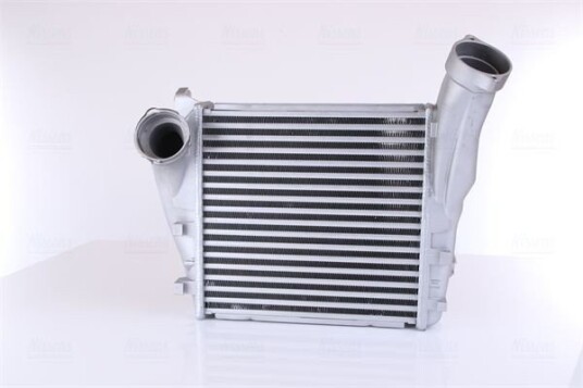 Intercooler NISSENS 96276