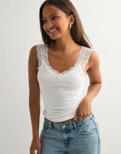 Pieces Hvit Pcbarbera Lace Top Noos Bc